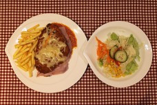 Bolognese Schnitzel